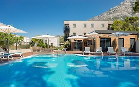 Noemia Resort